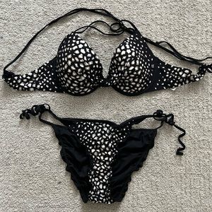 La Vie en Rose Bikini Set